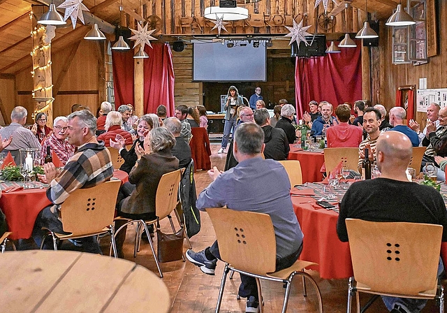 Die Mitglieder des Kanu-Clubs Murgenthal feierten das 80-jährige Bestehen des Vereins.Bilder: zvg