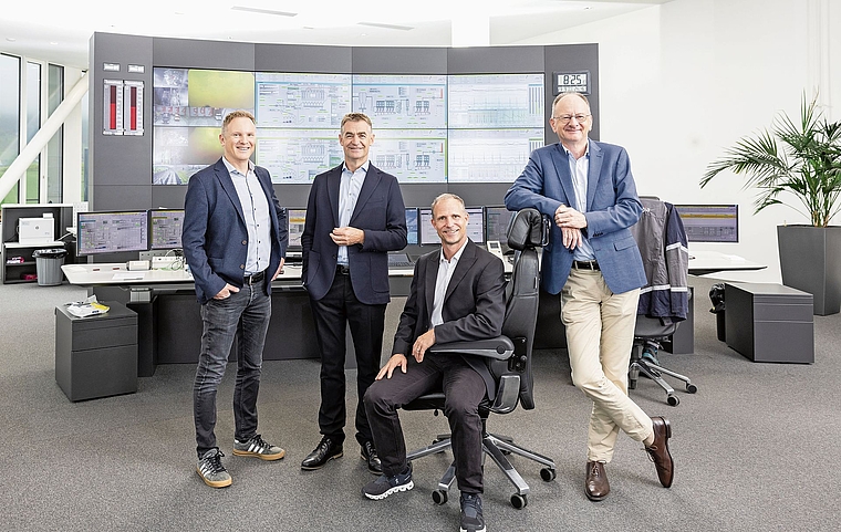 Die Geschäftsleitung der Renergia Zentralschweiz AG (v.l.): Gregor Jung (Betriebsleiter), Sascha Spielmann (Markt und Logistik), Max Bachmann (Finanzen) und Hans Musch (CEO).Bild: Thomi Studhalter