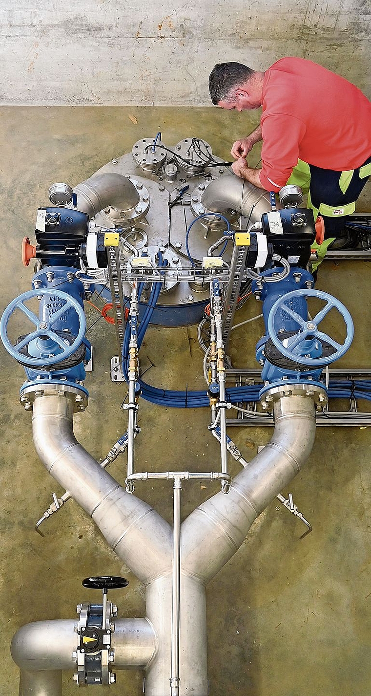 Das Grundwasserpumpwerk am Ulmenweg hat zwei neue leistungsfähige Pumpen erhalten.Bild: zvg