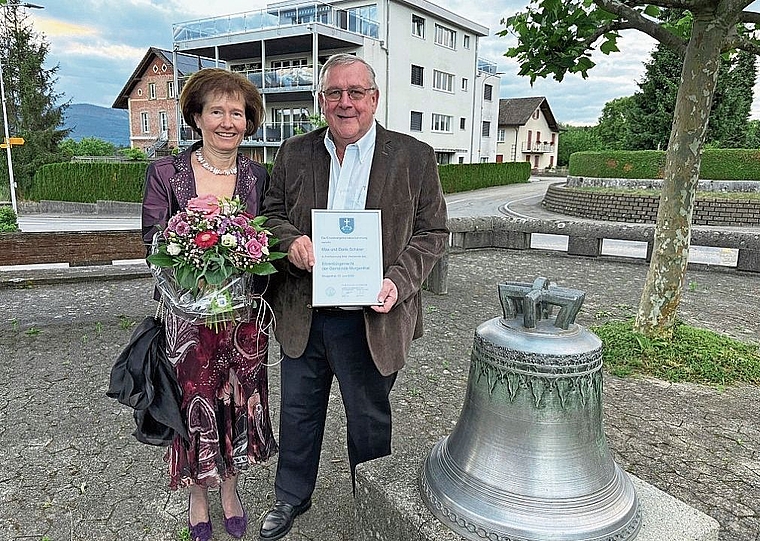Murgenthal würdigt Doris und Max Schärer mit dem Ehrenbürgerrecht.bild: Lea Fabian