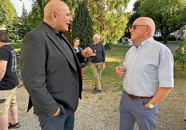 Urs Plüss (links) im Gespräch mit Andreas Kaderli.Bilder: Jil Lüscher