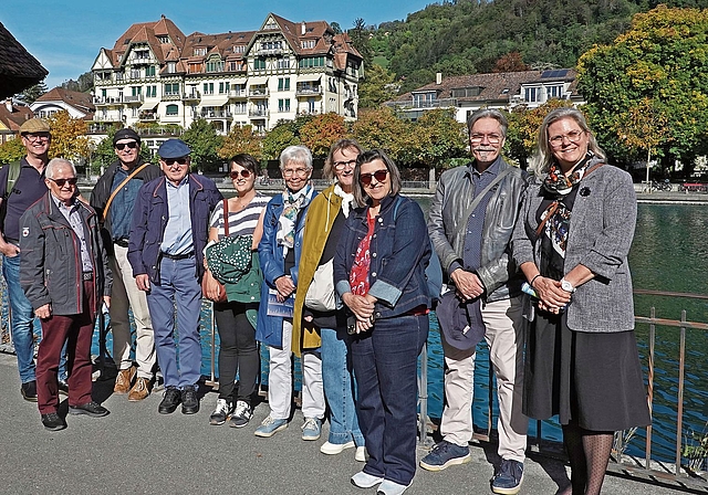 Nach einem Besuch auf einer der zahlreichen Restaurant-Terrassen in der Altstadt von Thun, trafen sich die Teilnehmer pünktlich am Bahnhof  für die Rückreise.Bild: Res Kaderli