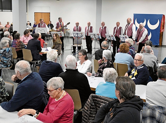 Das Füürwehrchörli Oftringen umrahmte den gut besuchten Neujahrsapéro musikalisch.