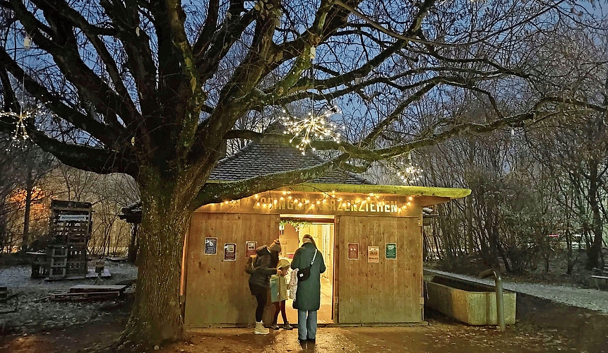 Im Kerzenatelier stehen eine grosse Auswahl an Farben zur Verfügung.Bilder: Spittelhof Im Kerzenatelier stehen eine grosse Auswahl an Farben zur Verfügung.Bilder: Spittelhof
