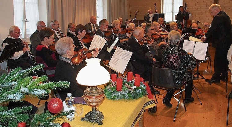 Das Seniorenorchester unter der Leitung von Hans Bürge spielt erneut im Alten Löwen auf.Bild: zv g