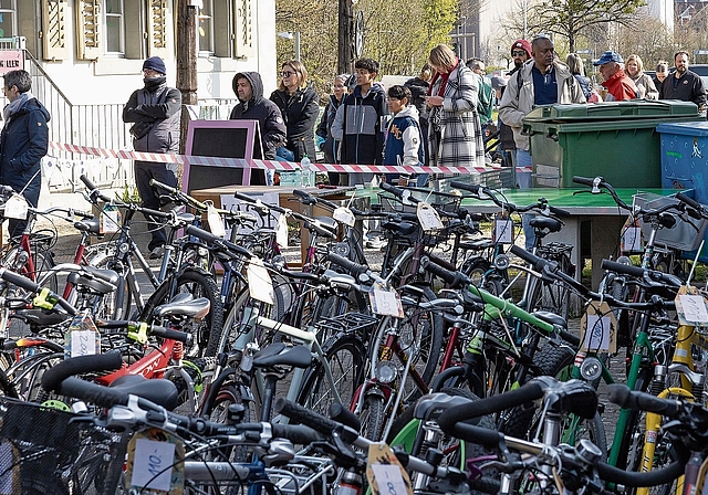 Aus der Ferne schon mal vorsortieren – ein gewohnter Anblick.