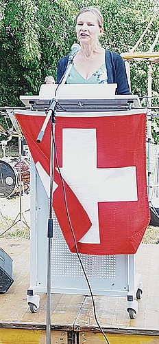 Festrednerin Dr. Lucia Engeli lobte das planerische Vorgehen der Gemeinde im Zusammenhang mit deren Wachstum. Festrednerin Dr. Lucia Engeli lobte das planerische Vorgehen der Gemeinde im Zusammenhang mit deren Wachstum.