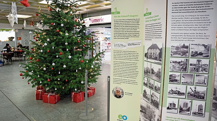 Eine Ausstellung in der Mall zeichnet die Geschichte des EO Einkaufszentrums Oftringen nach.Bild: Adrian Gaberthüel