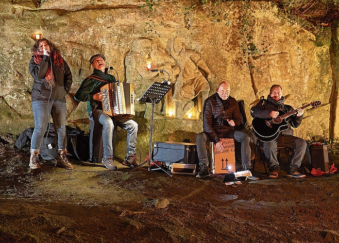 Die Band Churzschluss sorgte für den musikalischen Rahmen. Die Band Churzschluss sorgte für den musikalischen Rahmen.