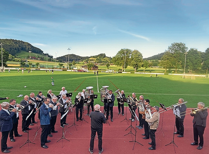 Bravouröser Auftritt: Seniorenmusik Reiden am Platzkonzert im Kleinfeld.Bilder: Hans-Peter Blättler Bravouröser Auftritt: Seniorenmusik Reiden am Platzkonzert im Kleinfeld.Bilder: Hans-Peter Blättler