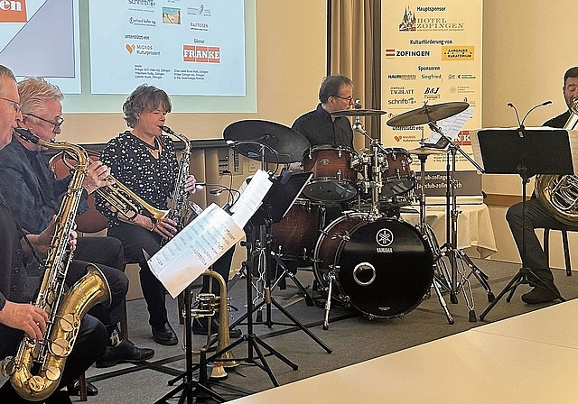 Roland von Flüe (ts), Max Helfenstein (tp), Christine Kessler (as), Erich Hunkeler (dr) und Remo Capra (tub) sorgten für den musikalischen Rahmen.bild: zvg