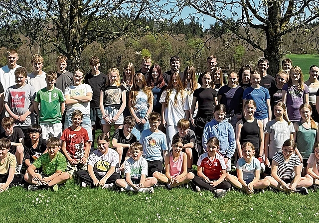 Eine grosse Teilnehmerschar verbrachte eine Woche im Jugendlager.Bild:zvg