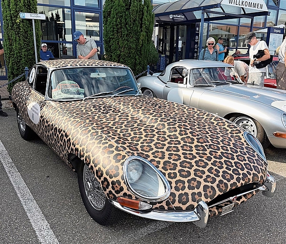 Im Design von 100 Jahre Jaguar und Emil Frey. Im Design von 100 Jahre Jaguar und Emil Frey.