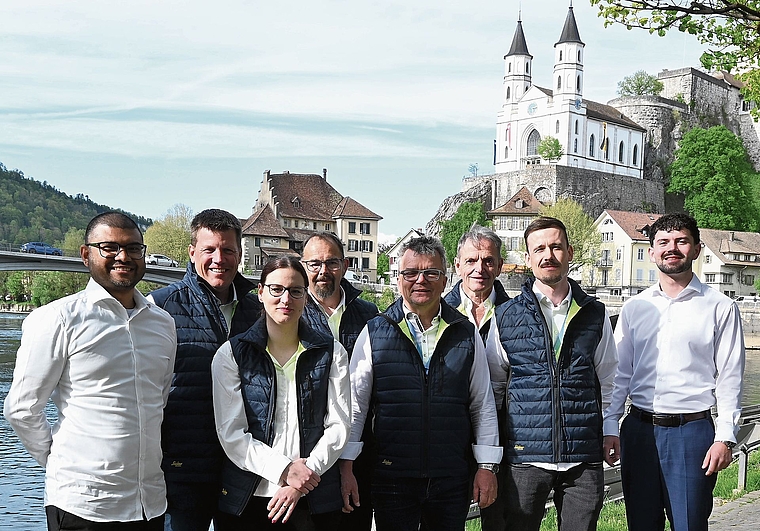 Das OK für die MADA’27 ist komplett (v.l.): Sury Hilfiker, Manfred Werner, Gisela Löw, Marin Ryser, Leonz Heggli, René Hagmann, Simon Bopp und Alejandro Barrientos. Auf dem Bild fehlen Marc Bühler und Hasan Soeguet.Bild: thomas Fürst