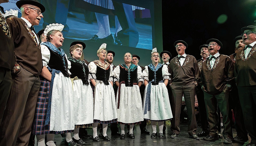 Das Obwaldner Trachtenchörli Sarnen brachte alpine Klänge nach Zofingen. Das Obwaldner Trachtenchörli Sarnen brachte alpine Klänge nach Zofingen.