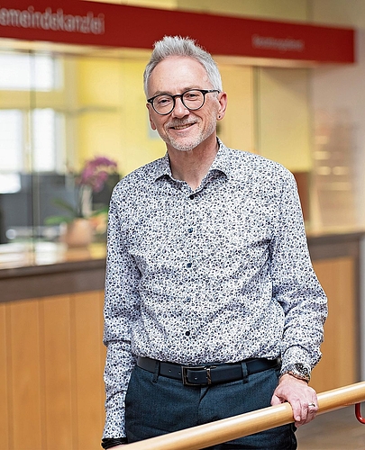 «Wir wollen den persönlichen Kontakt zu den Bürgerinnen und Bürgern nicht verlieren. Es ist wichtig, dass sie an den Schalter kommen und uns 1:1 Fragen stellen können», sagt Stefan Jung.Bild: Manuel Arnold «Wir wollen den persönlichen Kontakt zu den Bürgerinnen und Bürgern nicht verlieren. Es ist wichtig, dass sie an den Schalter kommen und uns 1:1 Fragen stellen können», sagt Stefan Jung.Bild: Manuel Arnold