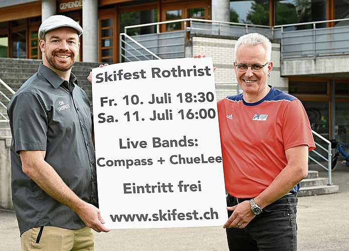 OK-Präsident Fabian Senn (links) und Roger Lussi, Organisator des Sommer-Biathlons, freuen sich auf das Skifest.Bild: Manuel Arnold OK-Präsident Fabian Senn (links) und Roger Lussi, Organisator des Sommer-Biathlons, freuen sich auf das Skifest.Bild: Manuel Arnold