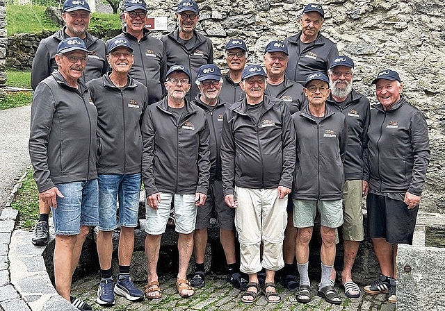 Dass Freiwilligenarbeit keine Altersgrenze kennt, beweist die «Chrampfer-Truppe» immer wieder aufs Neue.Bild: Bruno Muntwyler