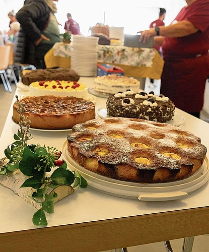 Nach den Pilzen wartete eine grosse Auswahl an hausgemachten Kuchen. Nach den Pilzen wartete eine grosse Auswahl an hausgemachten Kuchen.