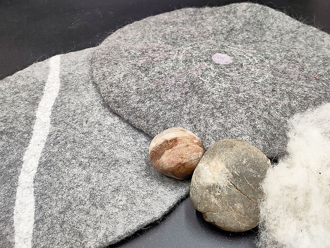 Im Filzkurs entstehen Sitzkissen aus Filz.Bilder: zvg Im Filzkurs entstehen Sitzkissen aus Filz.Bilder: zvg