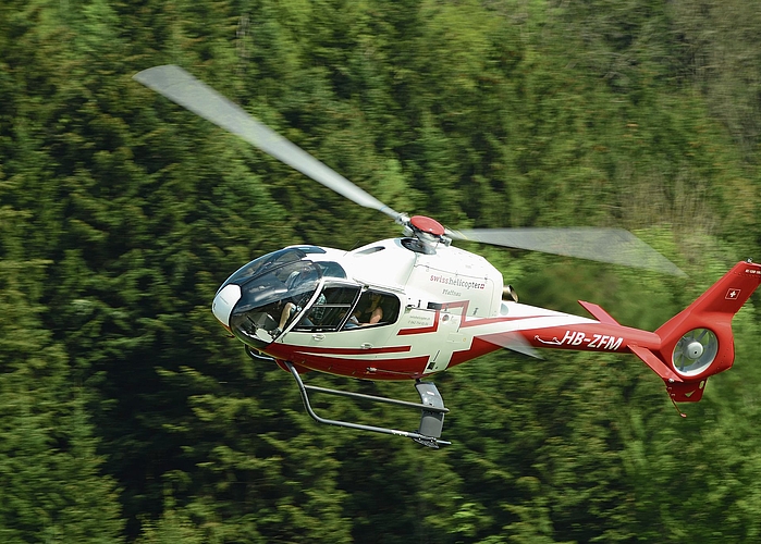 Dank Swiss Helicopter geht es für die Besucher der BRIGA in die Luft.Bild: Markus Jaussi