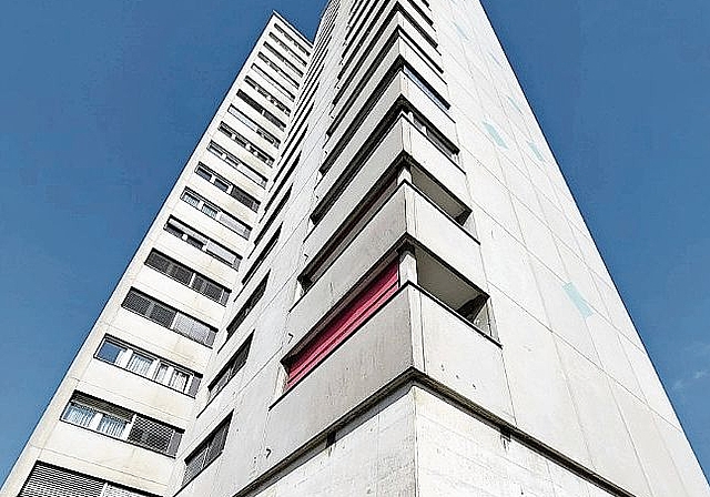 Das EO-Hochhaus ist eine Landmarke im Wiggertal. Archivbild: Janine Müller