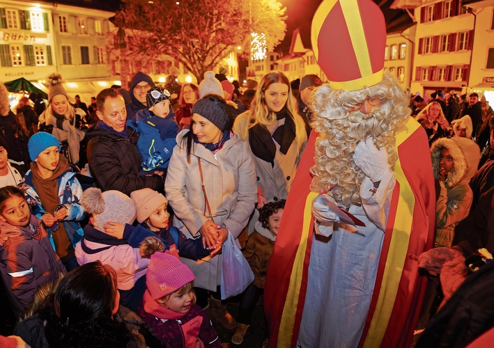 Der traditionelle Chlauseneinzug zog viele Familien an.Bilder: André Albrecht