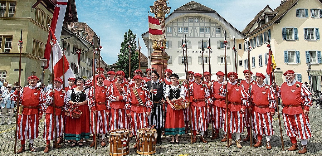 Vor zwei Jahren beschaffte sich die Stadtkompanie neue Uniformen.Bild: zvg