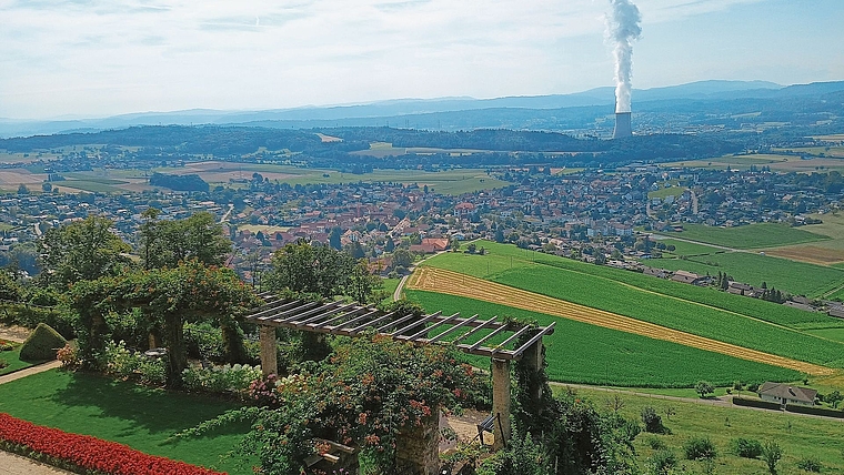 Gösgen mit Blick auf das AKW.bild: zvg