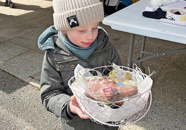 Kinderaugen wurden gross ob all den süssen Leckereien. Bild: zvg