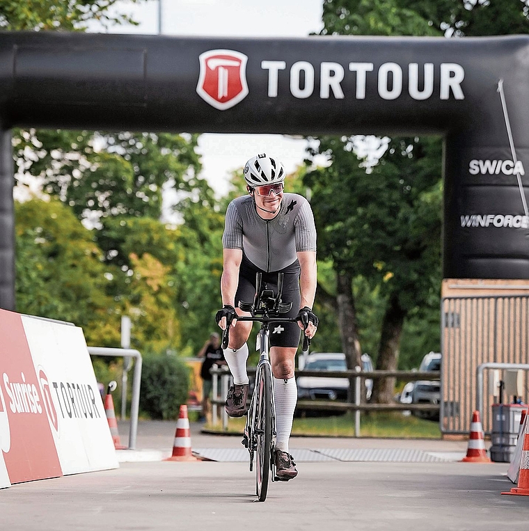 Nach 1005 Kilometer traf David Tschan am Ziel in Schaffhausen ein.bild: zvg