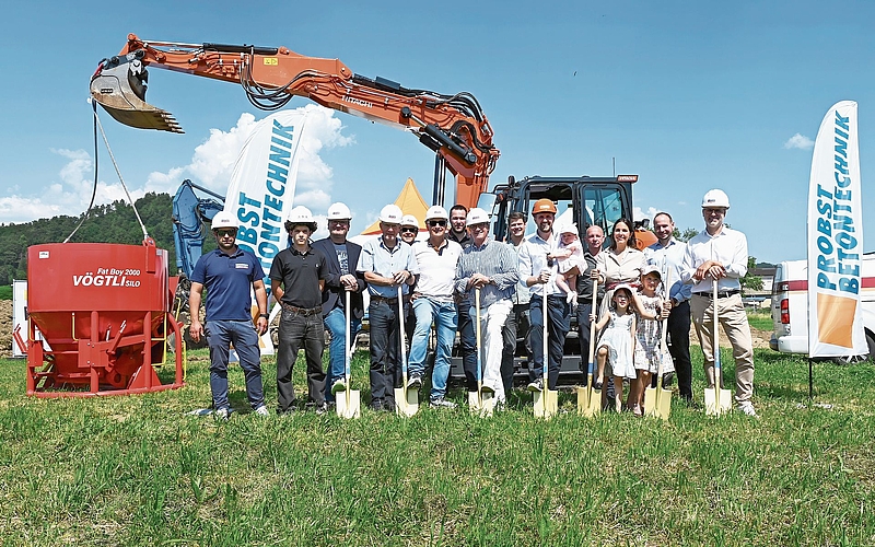 An der Industriestrasse 12 erfolgte der Spatenstich zum neuen Firmensitz.Bilder: Manuel Arnold An der Industriestrasse 12 erfolgte der Spatenstich zum neuen Firmensitz.Bilder: Manuel Arnold
