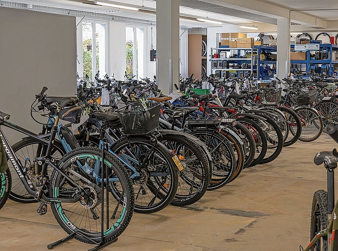 Volle Auftragsbücher – die Velos der Werkstatt. Volle Auftragsbücher – die Velos der Werkstatt.