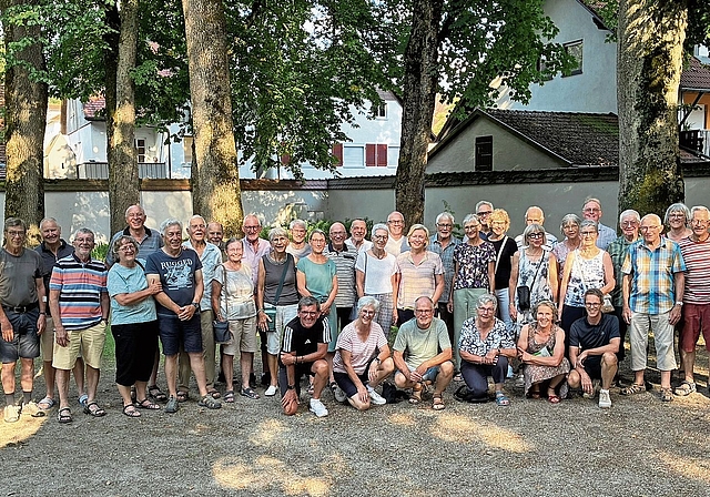 Die Radsportgruppe der Pro Senectute Zofingen verbrachte vier abwechslungsreiche und sonnige Tage in Kisslegg im Allgäu und erkundete die Region auf bestens vorbereiteten Velotouren.Bild: zvg