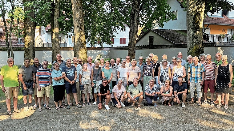 Die Radsportgruppe der Pro Senectute Zofingen verbrachte vier abwechslungsreiche und sonnige Tage in Kisslegg im Allgäu und erkundete die Region auf bestens vorbereiteten Velotouren.Bild: zvg