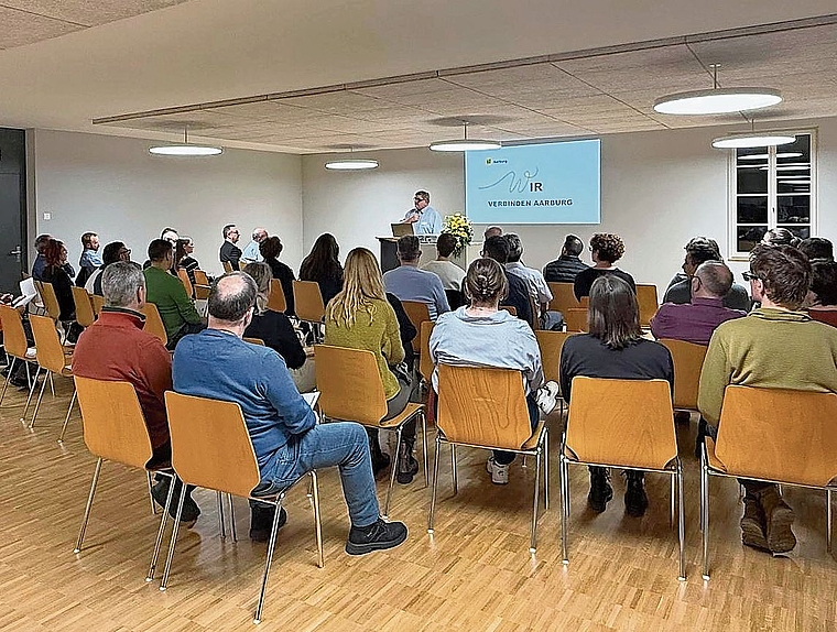 Stadtpräsident Hans-Ulrich Schär dankte allen Anwesenden für ihren Einsatz, zugunsten des schönen Städtlis.Bild: zvg