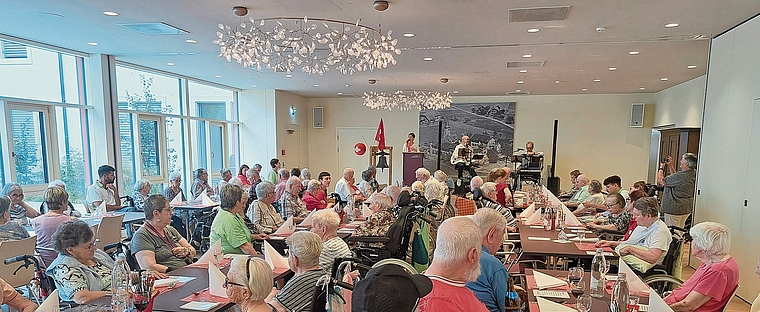 Der Sennhof feierte den Nationalfeiertag in festlichem Rahmen.Bild: zvg