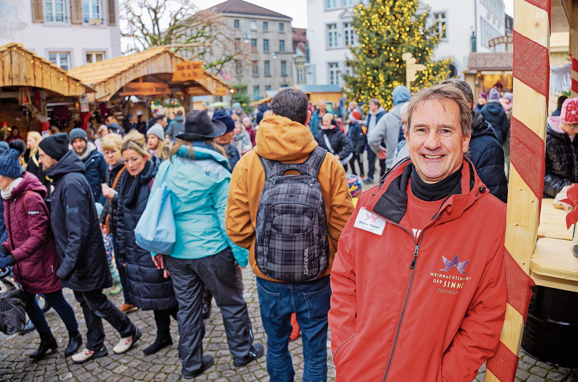 OK-Präsident Stefan Thoma freut sich über den tollen Weihnachtsmarkt. OK-Präsident Stefan Thoma freut sich über den tollen Weihnachtsmarkt.