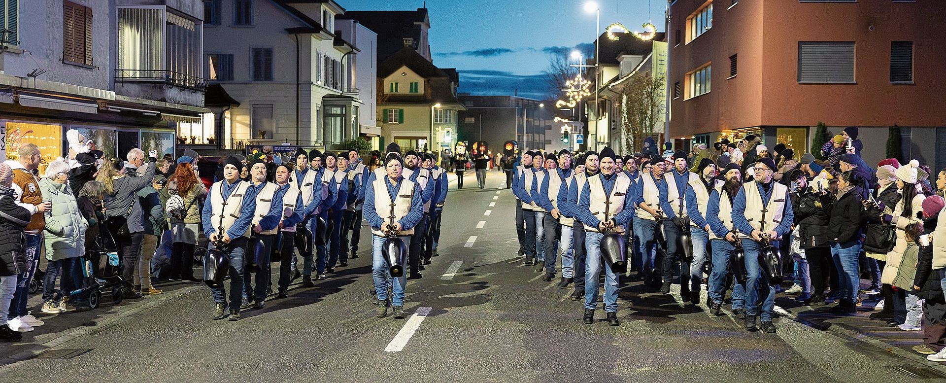 Die Johanniter Trychler Reiden beim Samichlauseinzug. Die Johanniter Trychler Reiden beim Samichlauseinzug.