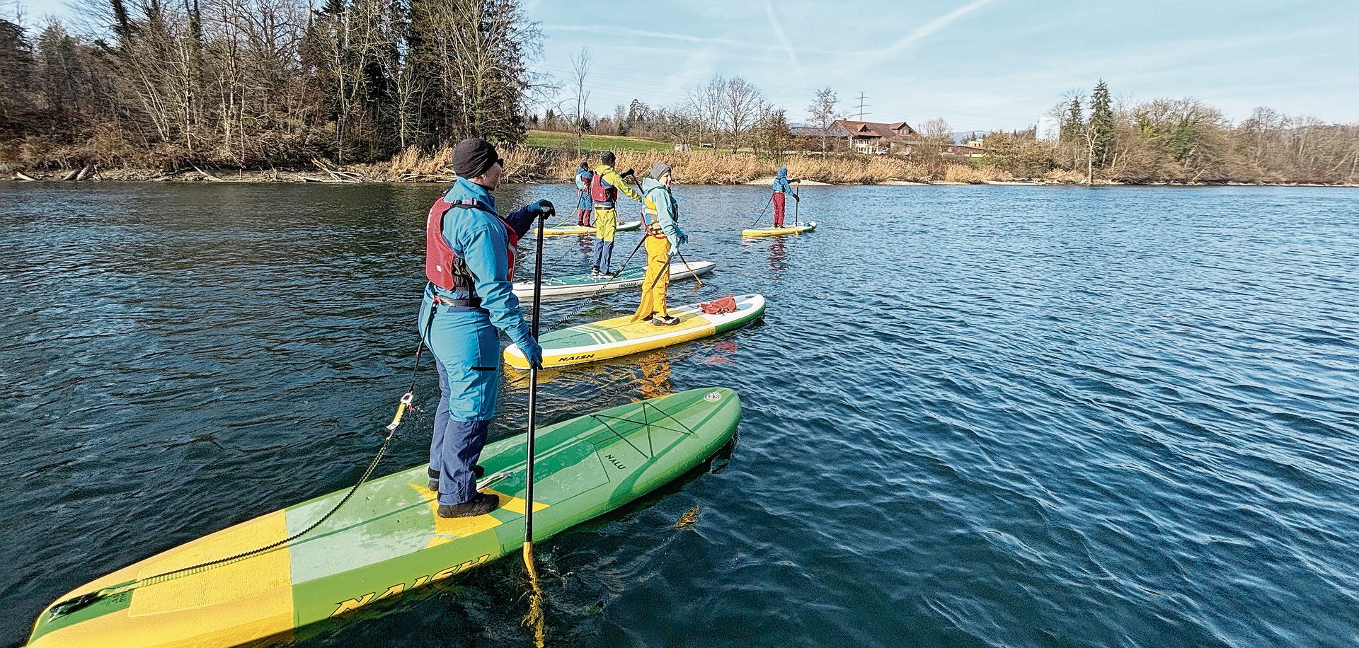 Die SUP-Truppe paddelte von Murgenthal nach Aarburg.Bild: Patrik Ulmann