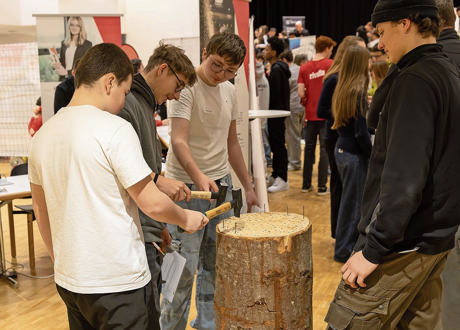 Den Nagel auf den Kopf treffen - nicht immer einfach.