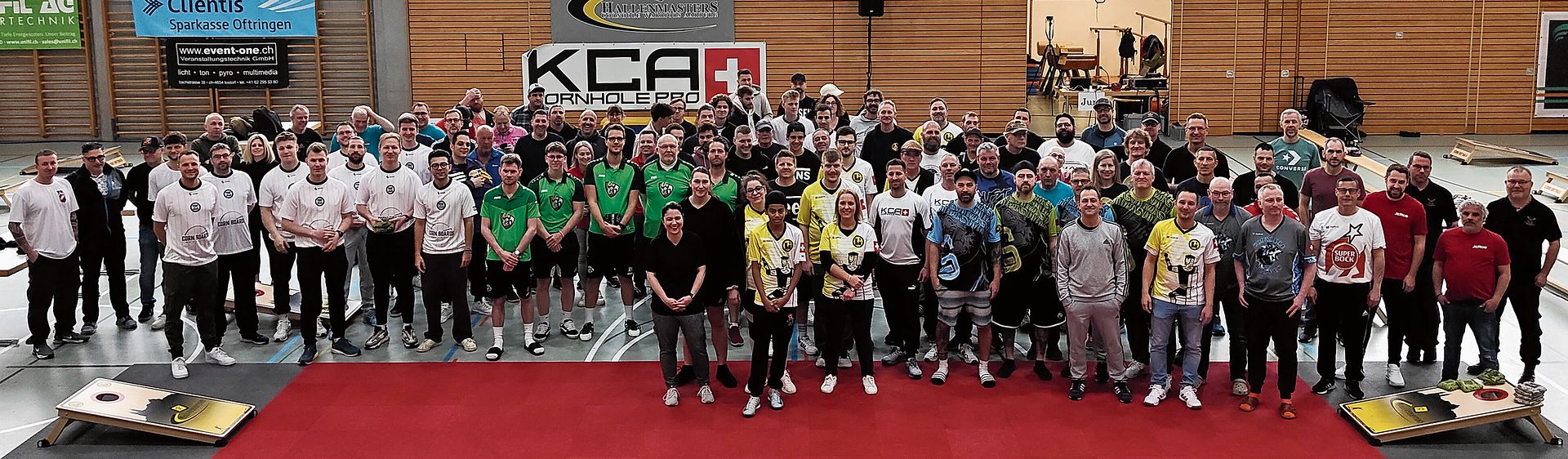 Viele Cornhole-Spieler und -Fans beteiligten sich Hallenmasters der Cornhole Warriors im letzten Jahr.Bild: zvg
