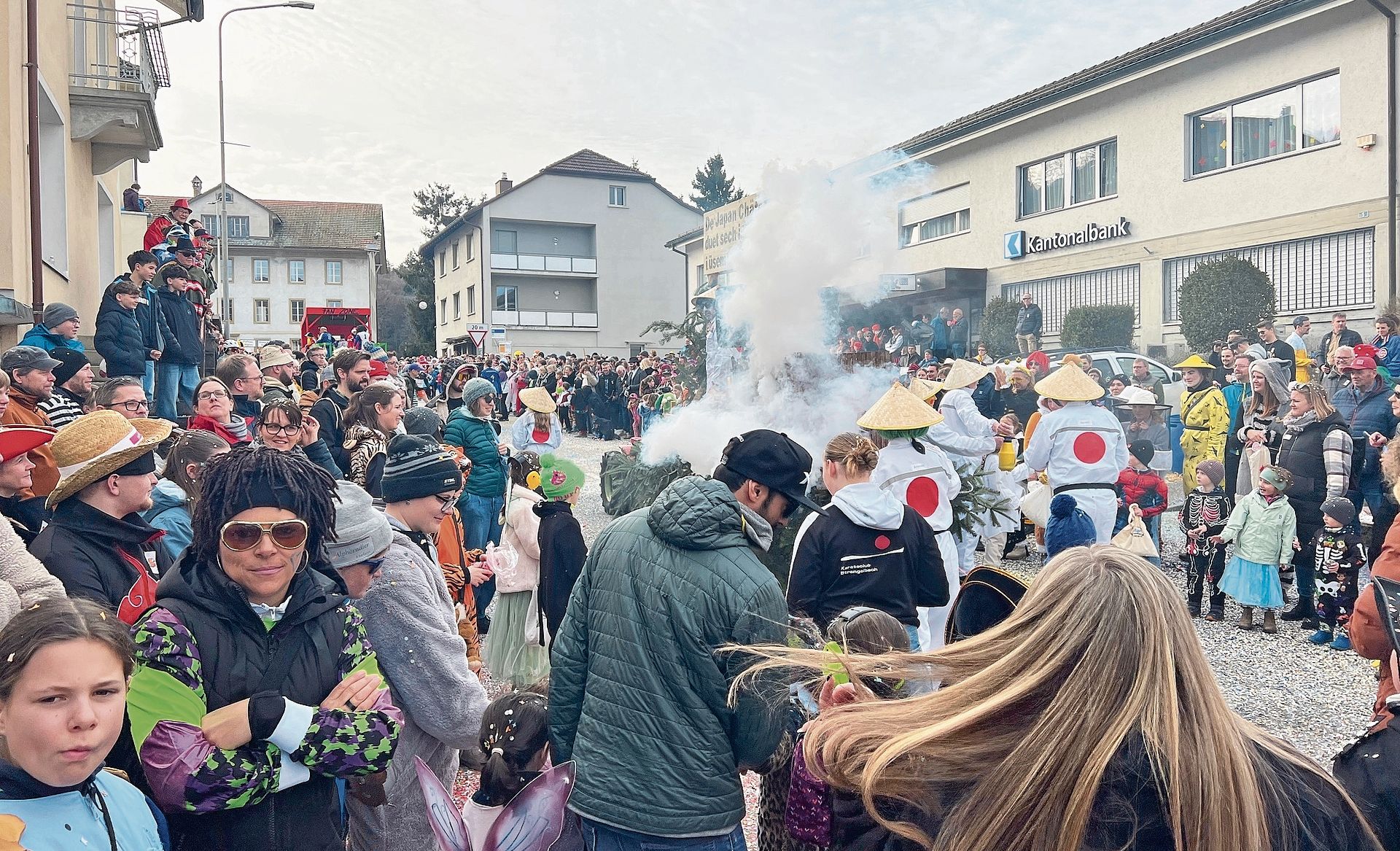 Farbenfroh, kreativ und ein Volksfest: Der Brittnauer Fasnachtsumzug vom Sonntag.