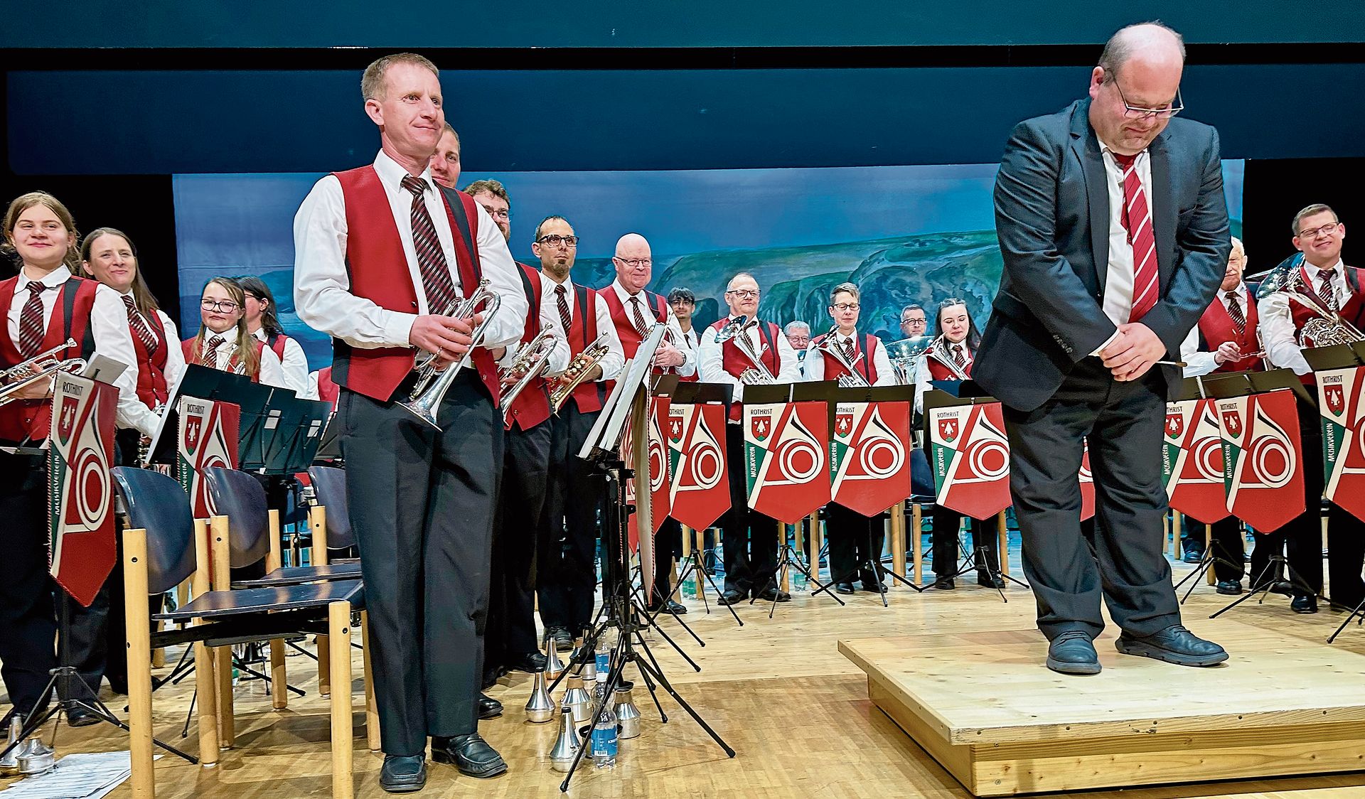 Peter Streit und die MV Rothrist begeisterten das Publikum. Peter Streit und die MV Rothrist begeisterten das Publikum.