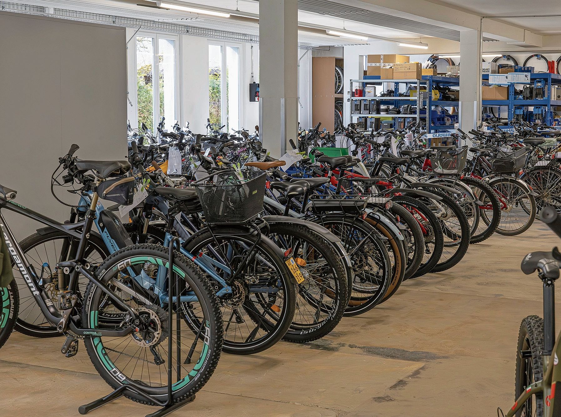 Volle Auftragsbücher – die Velos der Werkstatt. Volle Auftragsbücher – die Velos der Werkstatt.