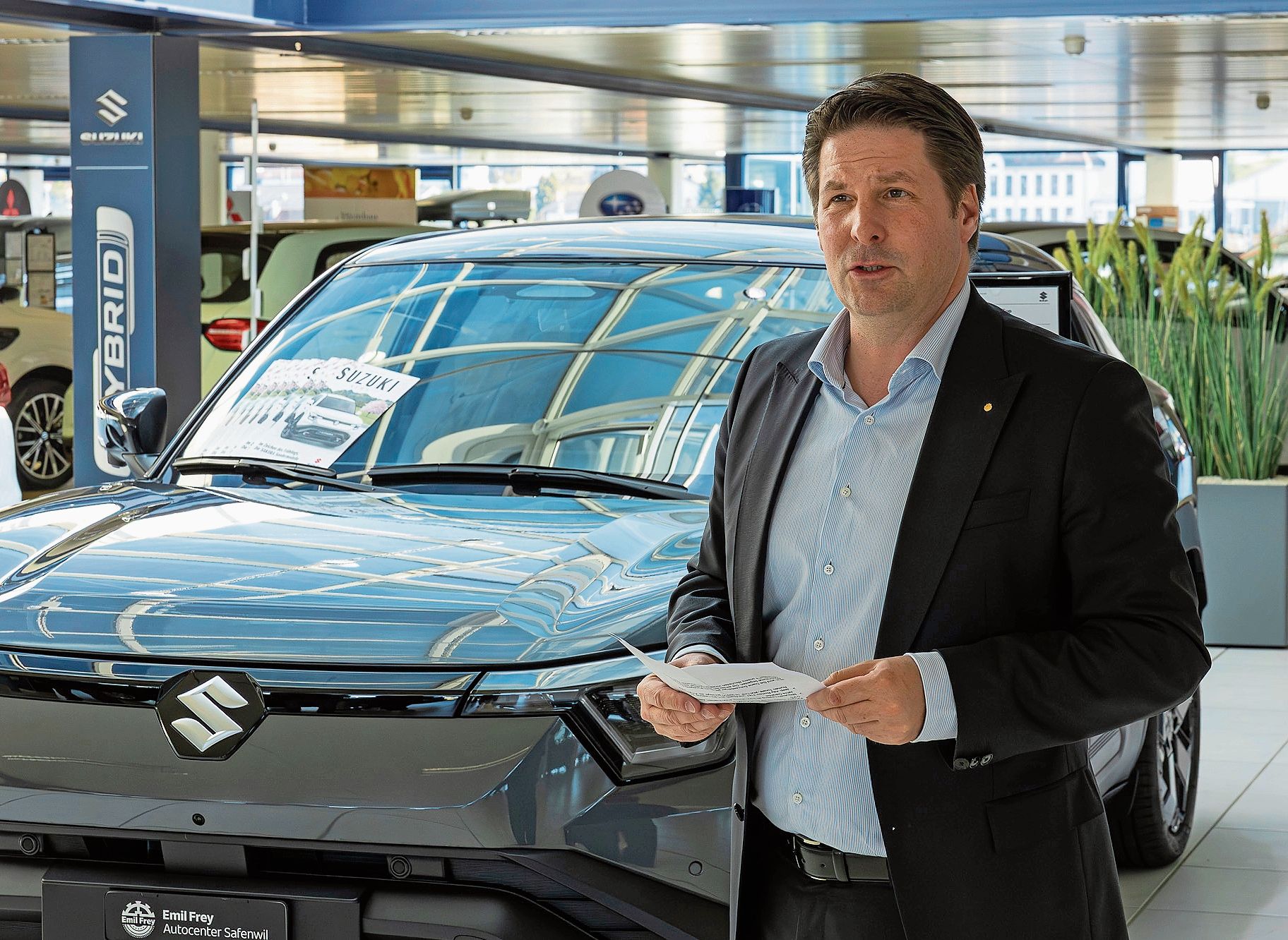 Geschäftsführer Laurent Wahli informierte über die aktuell gesunkenen Preise bei Fahrzeugen.