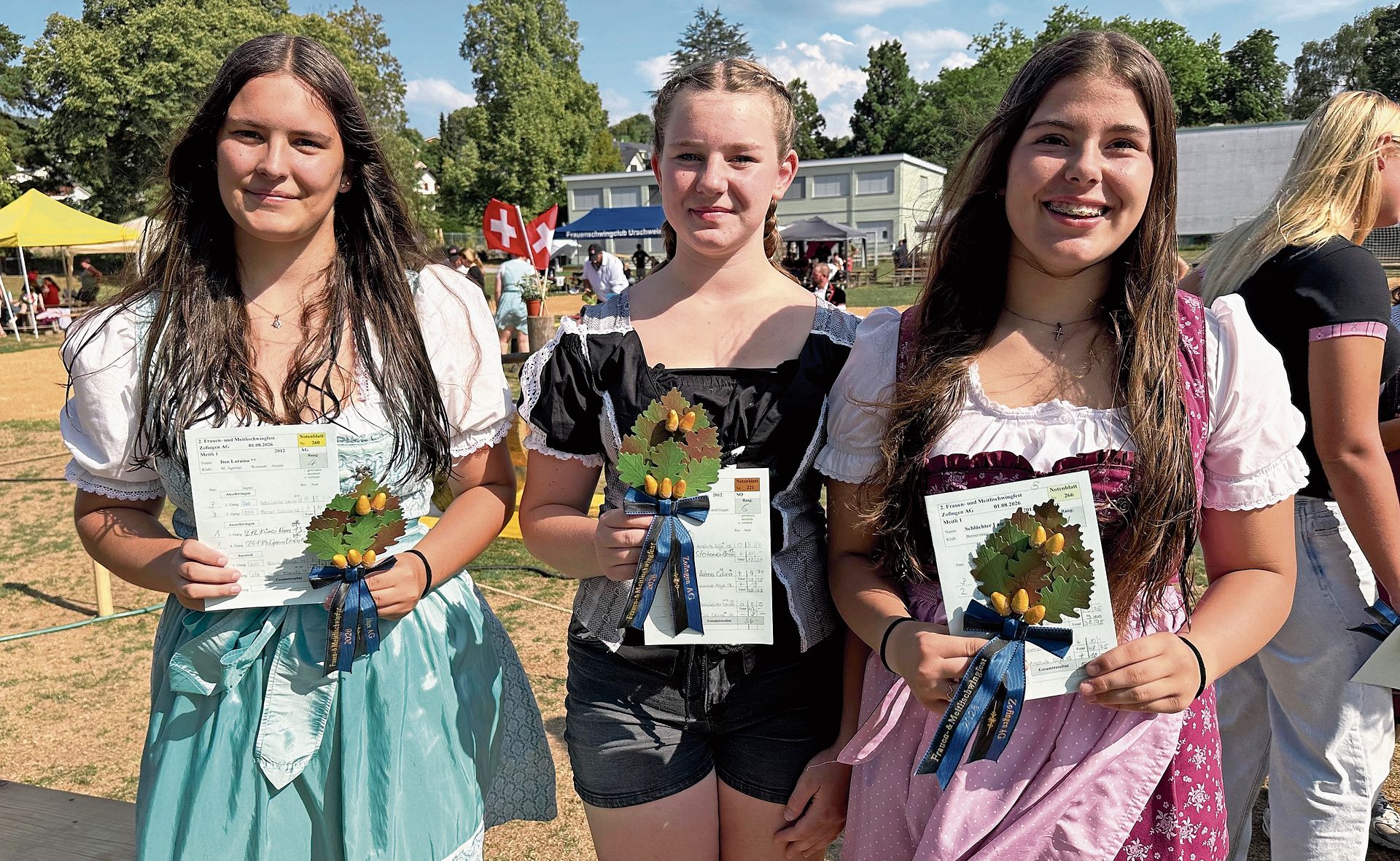 Laraina Iten, 4. Rang, Ronja Bieneck (6.) und die Siegerin Meitli 1, Laura Schlüchter (von links).Bild: Jil Lüscher Laraina Iten, 4. Rang, Ronja Bieneck (6.) und die Siegerin Meitli 1, Laura Schlüchter (von links).Bild: Jil Lüscher