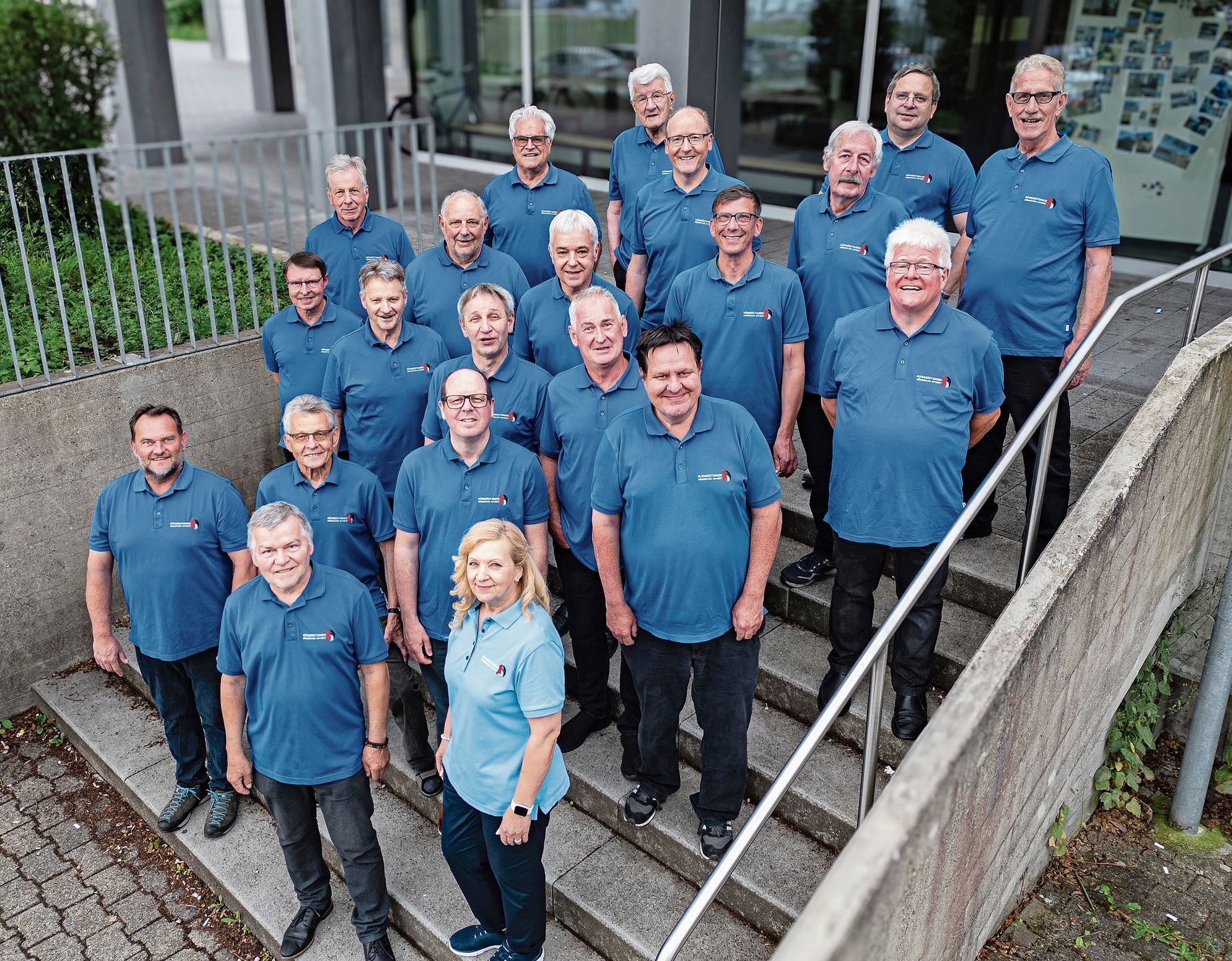 Der Männerchor Rothrist, unter der Leitung von Dirigentin Erika Tanner, freut sich auf sein Konzert am 21. November.Bild: zvg Der Männerchor Rothrist, unter der Leitung von Dirigentin Erika Tanner, freut sich auf sein Konzert am 21. November.Bild: zvg
